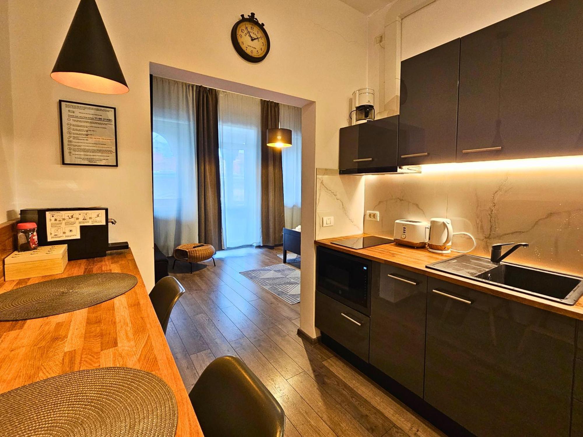 Amzei Studios & Suites Бухарест Экстерьер фото